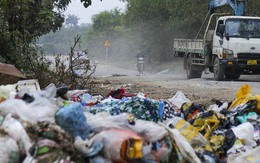 Hà Nội: Người dân dựng lán, chặn xe vào bãi rác Xuân Sơn khiến hàng nghìn tấn rác ùn ứ