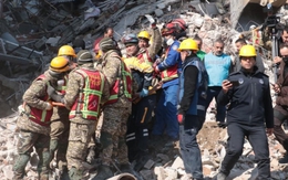 Giải cứu thành công các nạn nhân động đất sau 12 ngày
