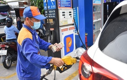 Bộ Tài chính đề nghị Bộ Công Thương giảm bớt trung gian phân phối xăng dầu