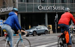 Cổ phiếu chạm đáy và có lúc bị ngừng giao dịch, Credit Suisse kêu gọi NHTW Thuỵ Sĩ 'ra tay' hỗ trợ