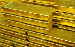 Giá vàng thế giới quanh ngưỡng 2.000 USD/ounce trong tuần qua