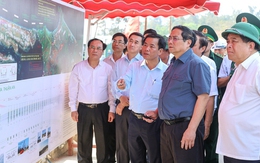 Thủ tướng kiểm tra tiến độ cầu vượt cửa biển Thuận An; thăm Bảo tàng Cổ vật cung đình Huế