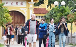 Trung Quốc mở du lịch tới Việt Nam: 'Chặn' tour 0 đồng, cởi bỏ nút thắt visa
