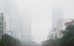Sương mù dày đặc 'nuốt chửng' nhiều tòa nhà cao tầng ở Hà Nội
