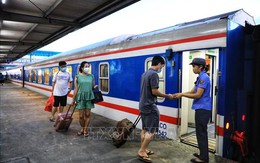 Ngành Đường sắt tiếp tục bán vé ưu đãi cho hành khách mua theo nhóm tuyến Hà Nội-Hải Phòng