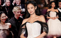 Jennie lộng lẫy như công chúa, át con gái Johnny Depp trên thảm đỏ LHP Cannes