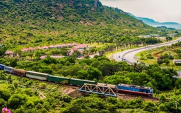 Đường sắt Thống Nhất của Việt Nam đáng trải nghiệm nhất thế giới