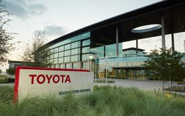 Muốn cạnh tranh với Tesla, hai "ông lớn" Nhật Bản Honda và Toyota ra sức chiêu mộ hàng nghìn kỹ sư phần mềm