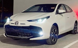 Toyota Vios 2023 ồ ạt về đại lý: Đẹp hơn trong ảnh, giá dự kiến không đổi, kỳ vọng lấy lại ngôi vương doanh số