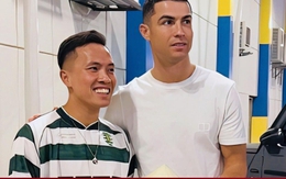 Ronaldo nhận món quà đặc biệt từ CĐV Việt Nam