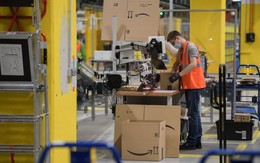 Hơn thua với Google, Amazon gấp rút tích hợp AI: Khách hàng được cá nhân hóa trải nghiệm mua sắm, nhân viên giảm thiểu các công việc tay chân