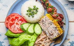 Du khách quốc tế ngợi ca cơm tấm và xôi là di sản ẩm thực của Việt Nam
