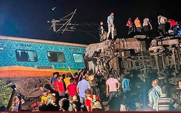 Tai nạn tàu hỏa ở Ấn Độ, ít nhất 120 người tử vong, 850 người bị thương