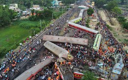 Ấn Độ công bố nguyên nhân thảm họa đường sắt làm 300 người chết