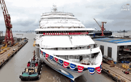 Siêu du thuyền “Made in China” đầu tiên mang đến đột phá: Nặng 135.500 tấn, sức chứa hơn 5.200 khách và là con tàu duy nhất trên thế giới cung cấp dịch vụ đặc biệt này