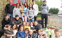 Gia đình đông con nhất nước Anh chia sẻ bí kíp nuôi dạy con