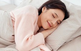 Nằm ngủ nghiêng trái hay phải thì khoẻ hơn? Câu trả lời ít người biết