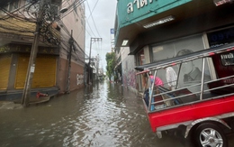 Thái Lan hứng chịu đợt mưa lớn, gây ngập lụt Thủ đô Bangkok