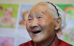 Cụ bà 107 tuổi xương khớp 'trẻ' như người 50, bí quyết chỉ liên quan đến đúng '2 từ'