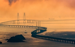 Bật mí về cây cầu dài nhất thế giới với chiều dài 55km, gấp 20 lần cầu Cổng vàng