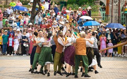 Dịch vụ – Mảnh đất "màu mỡ" ở thủ phủ du lịch Đà Nẵng