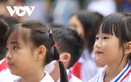 Sắp vào năm học mới, học sinh Hà Nội phải nộp học phí như thế nào?