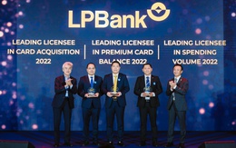 LPBank nhận 03 giải thưởng lớn từ tổ chức Thẻ hàng đầu quốc tế JCB