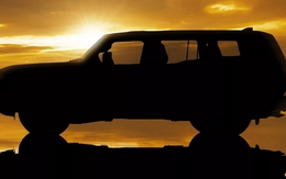 Hình ảnh đầu tiên của Toyota Land Cruiser Prado 2024 cho thấy những thay đổi cực lớn trên mẫu SUV mãi chưa lên đời này