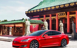Sau gây hấn cả ngành xe Trung Quốc khiến 2 start-up suýt đổ sụp, vì đâu Tesla bất ngờ "quay xe"?