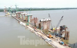 Gấp rút thi công cầu gần 2.000 tỷ đồng nối Hải Phòng với Quảng Ninh