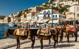 Hòn đảo bình yên nổi tiếng của Hy Lạp "nói không với ô tô"