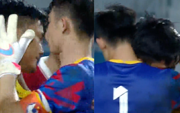 Hình ảnh đẹp: Việt Nam vô địch U23 Đông Nam Á, Quan Văn Chuẩn chạy tới ôm động viên thủ môn U23 Indonesia