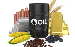 Thị trường ngày 8/8: Giá dầu, vàng, quặng sắt giảm trong khi đường, cà phê tăng