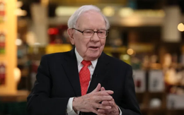 Tỷ phú “xưa nay hiếm” Warren Buffett: 93 tuổi vẫn trên đỉnh cuộc chơi, trí tuệ nhạy bén với khoản đầu tư “khác người”, xây công ty lớn nhất nhì thế giới