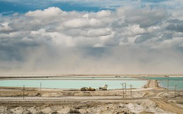 Bí ẩn kho báu ‘vàng trắng’ tại miệng núi lửa Nevada: Tàn dư sau 16 triệu năm, là ‘vũ khí’ giúp nước Mỹ chi phối tương lai ngành xe điện