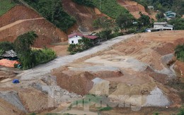 Rầm rộ san gạt đất trái phép với quy mô lớn ở Yên Bái