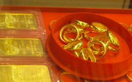 Vàng SJC 'vênh' vàng nhẫn 11 triệu đồng/lượng