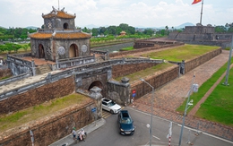 AP15 xuyên Việt tới Huế: Thăm tháp Chăm cổ nghìn tuổi, lái Volvo XC60 chỉ dùng điện và cái kết đầy bất ngờ