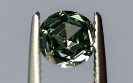 Buồn của ngành kim cương: Giá rơi thảm hại, mất dần sức hút, khách hàng chuyển sang dùng đồ ‘nhân tạo’