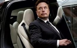 Sau nhiều năm bị mê muội, nhà đầu tư vỡ mộng với Elon Musk: Vốn hoá Tesla bốc hơi 94 tỷ USD, lộ nguyên hình chỉ là startup xe điện non trẻ