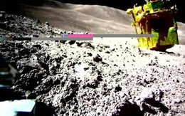 Nhật Bản xác nhận tàu Mặt Trăng đáp lộn ngược, có thể "chết"