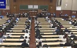 Chùm ảnh kỳ thi ĐH đặc biệt tại Nhật Bản: Thí sinh phải đợi 2 tuần mới được tham gia vì động đất