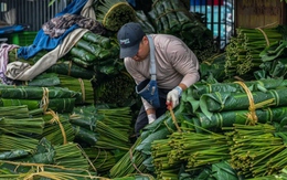 Nhộn nhịp chợ lá dong những ngày cận Tết