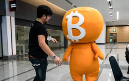 ‘ETF Bitcoin giao ngay có thể bị từ chối, giá giảm tới 20%’