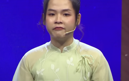 Nữ ứng viên Phú Yên nghẹn ngào kể chuyện đi xe máy khắp 300 điểm bán khiến Sếp Trung Dũng bấm ngay đèn vàng để "deal" 1-1