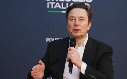 Bị tố sử dụng ma túy, Elon Musk gọi WSJ là 'rác rưởi', kèm theo một dòng tweet gây hoang mang dư luận