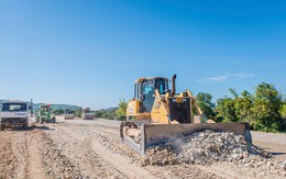 Các địa phương miền Trung thi đua '500 ngày đêm hoàn thành 3.000 km đường bộ cao tốc'