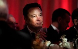 'Bộ trưởng' Elon Musk quyền lực lới mức khiến người từng là kẻ thù, tỷ phú hơn 200 tỷ USD phải cúi đầu