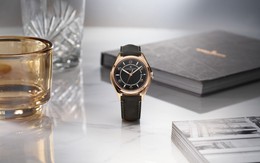 Vang bóng… vượt thời: Vacheron Constantin làm mới thiết kế đồng hồ Fiftysix hoài cổ