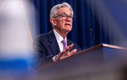 Mọi ánh mắt đổ dồn về Chủ tịch Fed Jerome Powell và quyết định lãi suất rạng sáng mai: 4 câu hỏi quan trọng nhất cần có lời giải